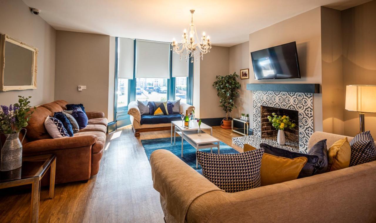 Stamford Guest House, 3 Min Walk To Southport Lord St, With Parking & Perfect Getaway Kültér fotó