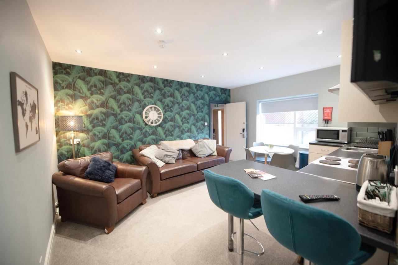 Stamford Guest House, 3 Min Walk To Southport Lord St, With Parking & Perfect Getaway Kültér fotó