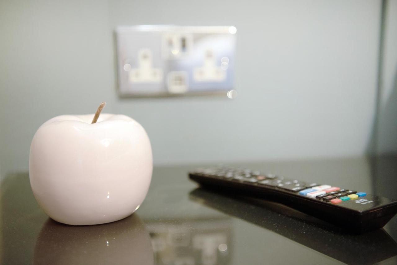 Stamford Guest House, 3 Min Walk To Southport Lord St, With Parking & Perfect Getaway Kültér fotó