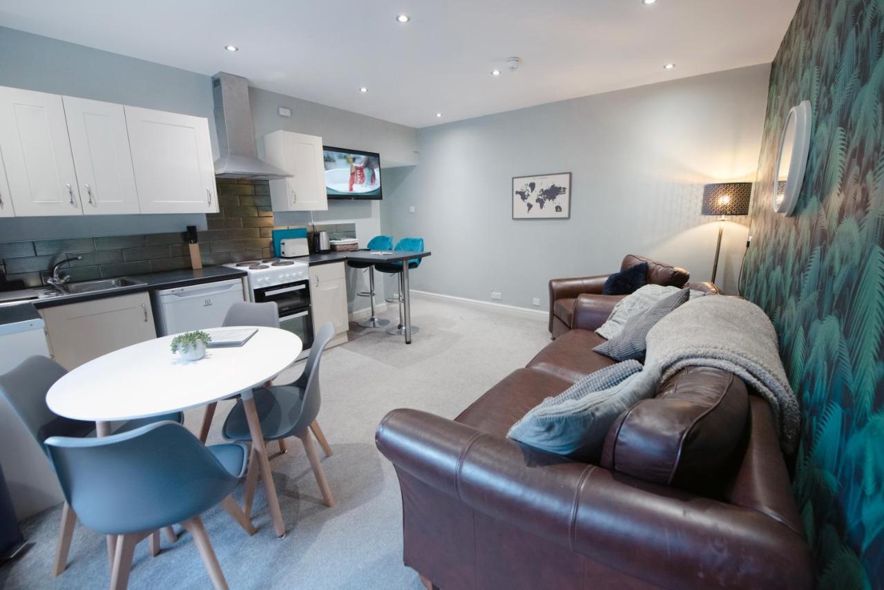 Stamford Guest House, 3 Min Walk To Southport Lord St, With Parking & Perfect Getaway Kültér fotó