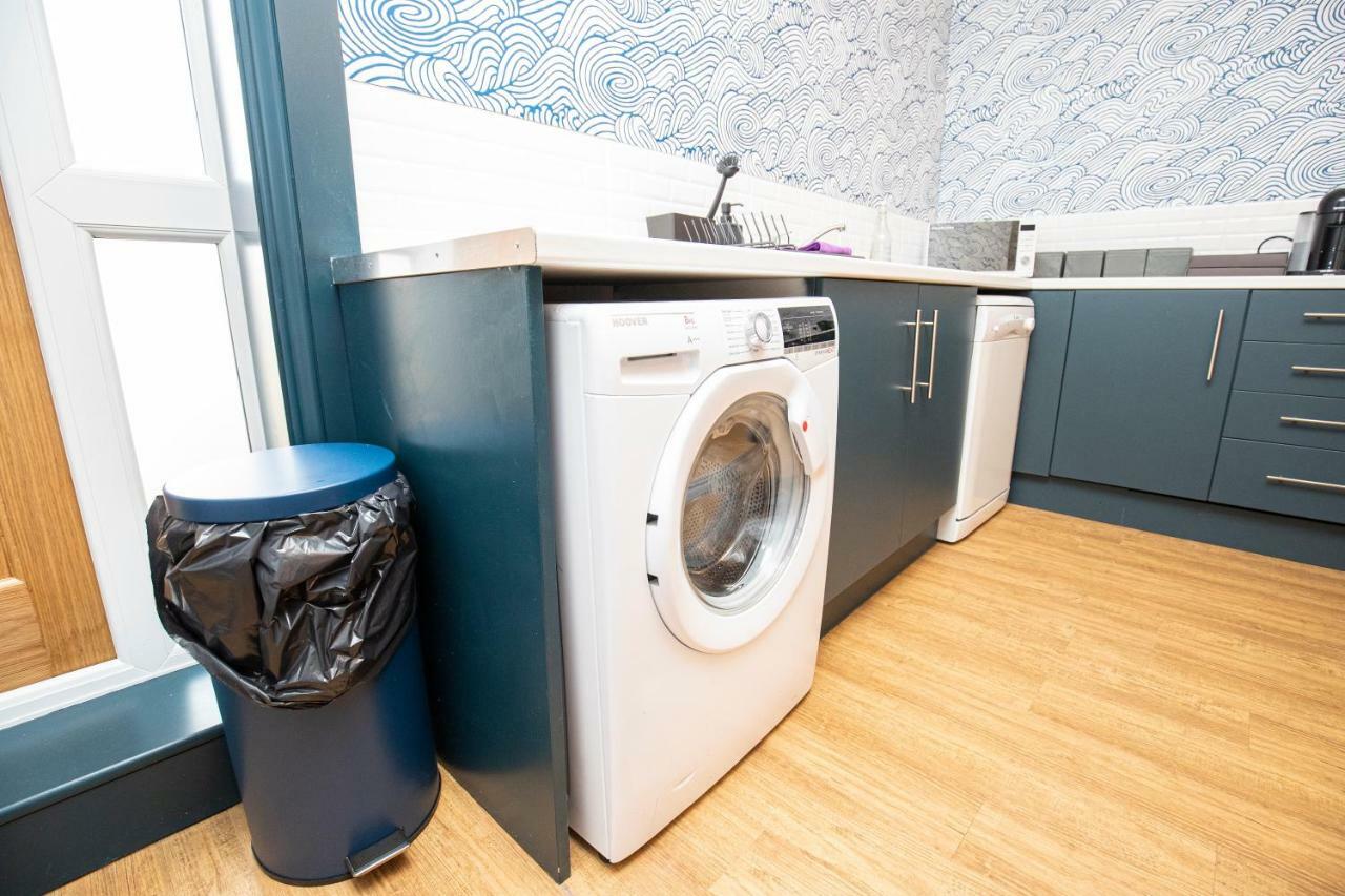 Stamford Guest House, 3 Min Walk To Southport Lord St, With Parking & Perfect Getaway Kültér fotó
